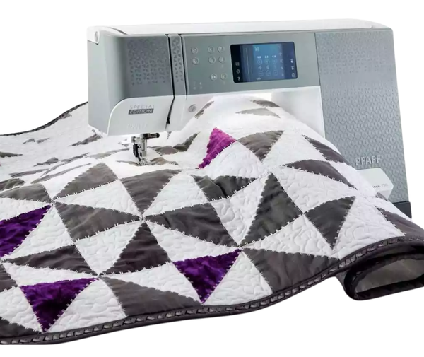 Pfaff Quilt Expression 720 Special Edition Quilting Machine