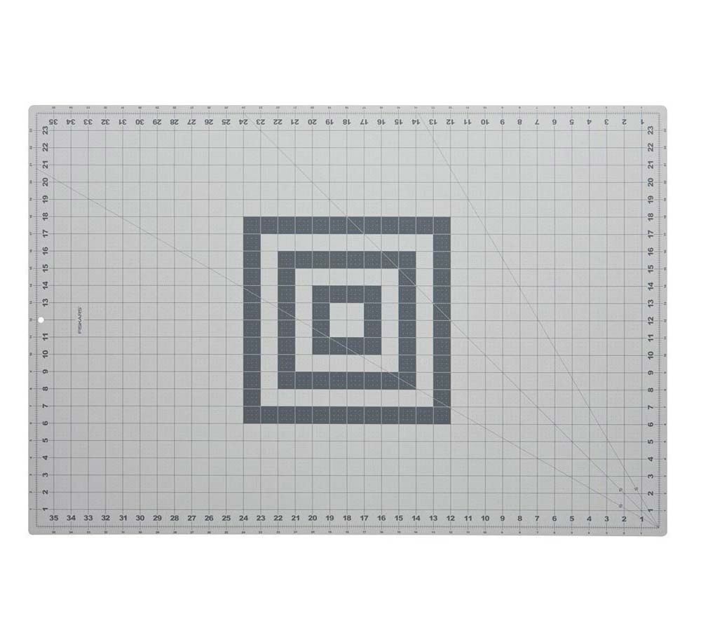 Fiskars-24-x-36-Cutting-Mat_RNDCV3VX6EH0.jpg