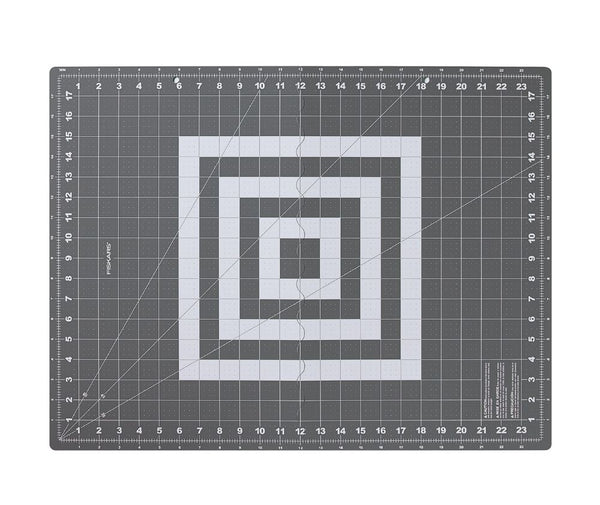 Fiskars_Folding_Cutting_Mat_with_Non-Slip_Base_(18_x_24)_2_SOHRZQYWFSVO.jpg