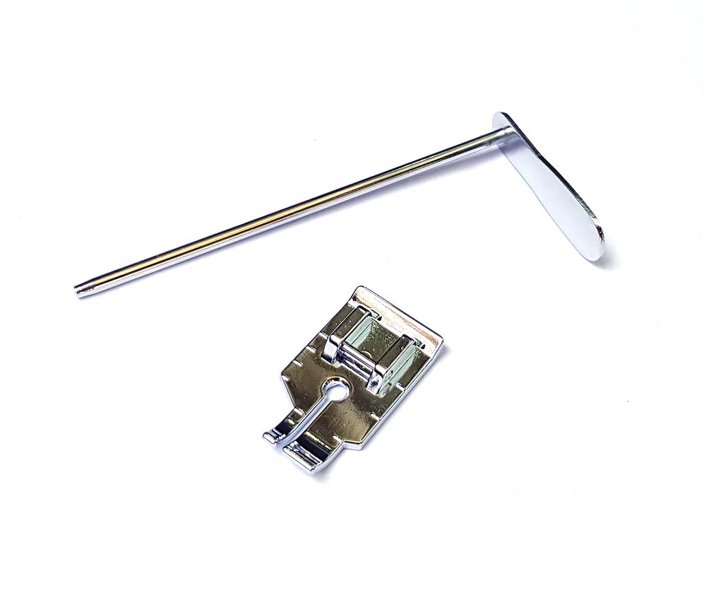 1/4 inch Quilting Foot with Guide (Fits Singer)