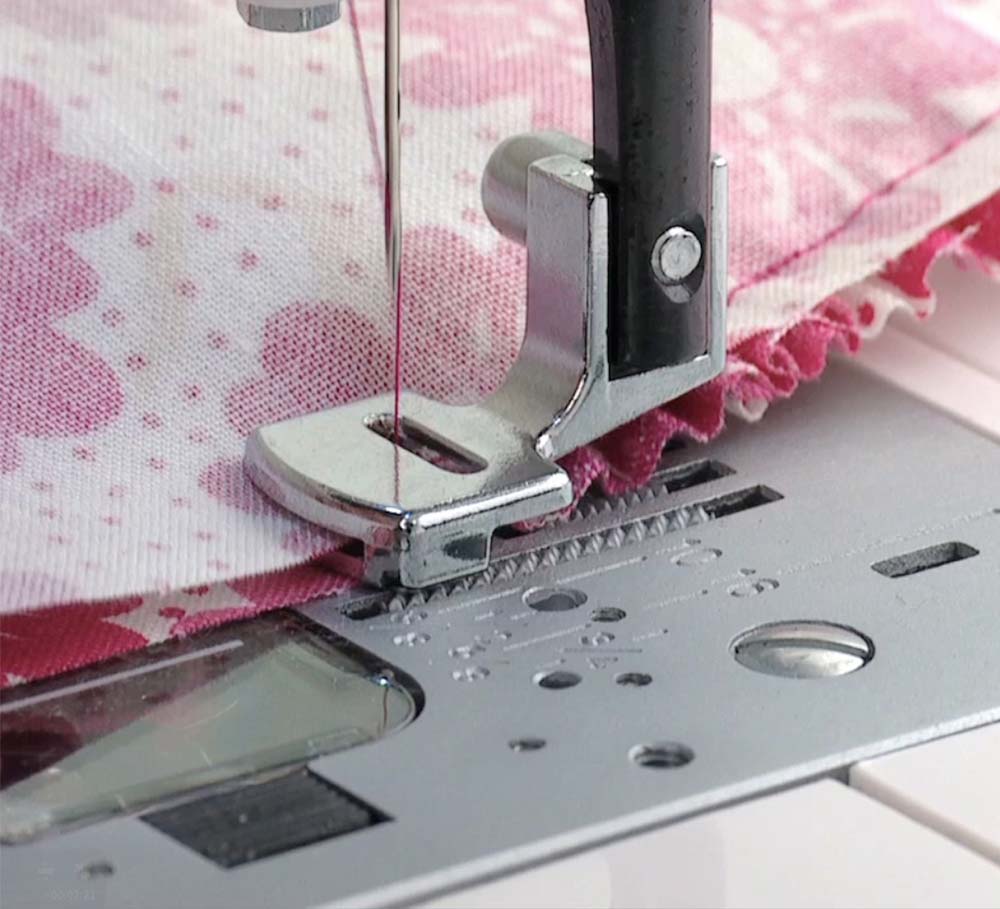 Singer-Gathering-Presser-Foot_RL091XY79UHS.jpg