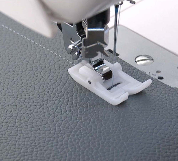 Singer-Teflon-(Non-Stick)-Snap-on-Presser-Foot_RL0A5WG0G6YB.jpg